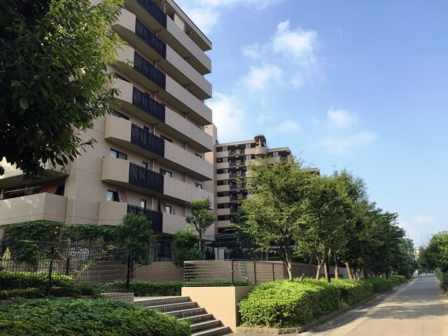 ライフサポートアドバイザーが配置されるシルバーハウジングとは？ class=