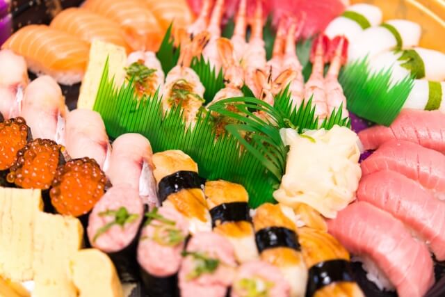 【基本マナー】通夜振る舞いには参加すべき？ class=