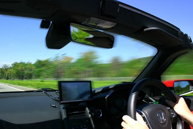 定年後の車選びのポイントは？老後のカーライフはどのように過ごす？ class=