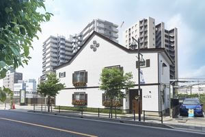 花祭壇用意せずとも、お花や緑いっぱいのお葬式ができる！？ class=